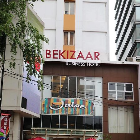 Bekizaar Hotel Surabaya Exteriör bild
