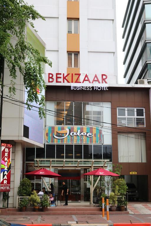 Bekizaar Hotel Surabaya Exteriör bild