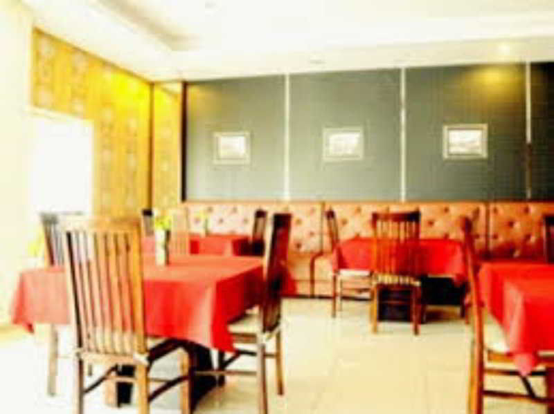 Bekizaar Hotel Surabaya Exteriör bild