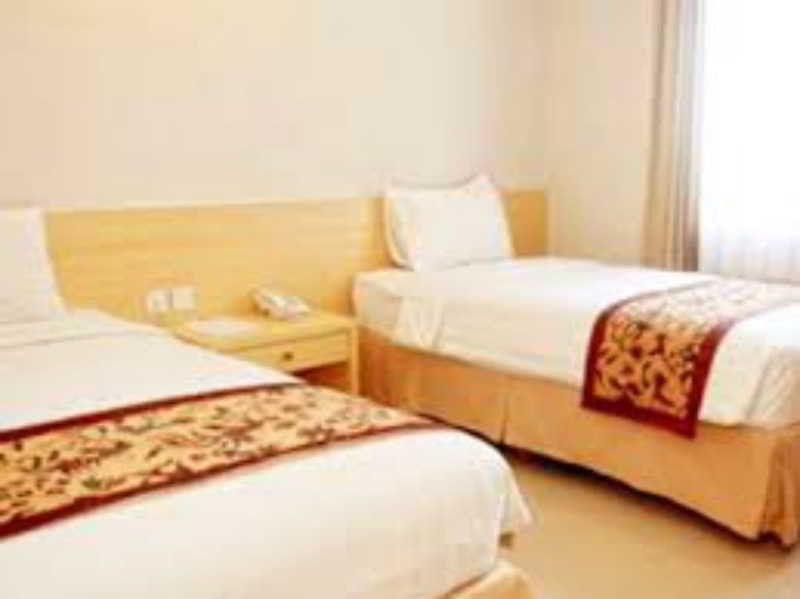 Bekizaar Hotel Surabaya Exteriör bild