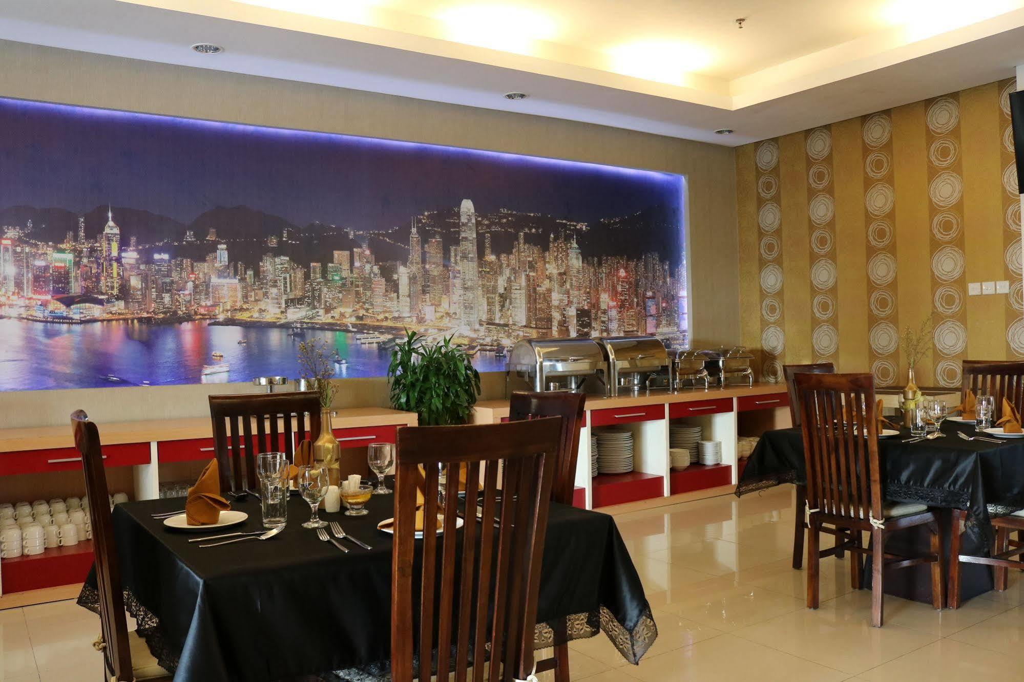 Bekizaar Hotel Surabaya Exteriör bild